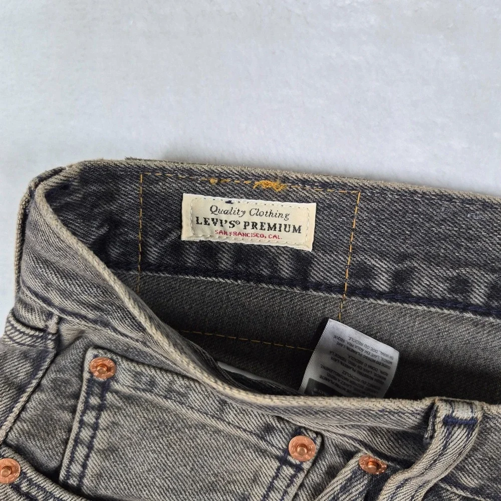 Levi's Premium 501 Jeans Men's 32x32 Brown Big E Straight Leg‎ Button Fly NWT